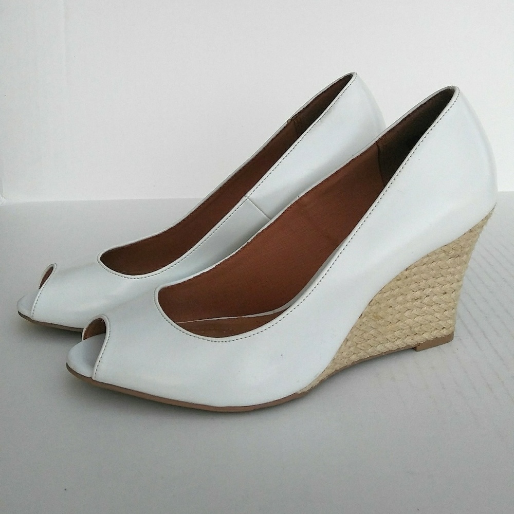 White Dexflex Comfort Wedge Heels